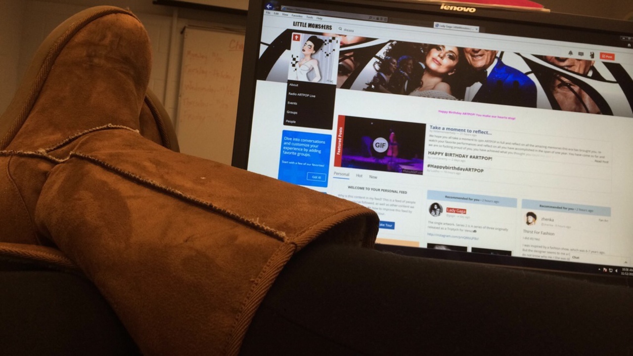 Post media