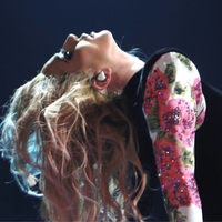 Aniessa | Gaga
