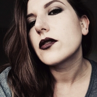 🇬🇧 Laura Ellis-Harriott